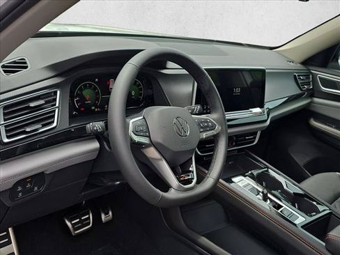 New 2026 Volkswagen Atlas Peak Edition AWD/4WD image 8