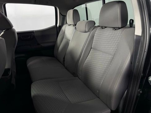Used 2022 Toyota Tacoma SR image 17