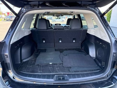 Used 2023 Subaru Forester Limited AWD/4WD image 9