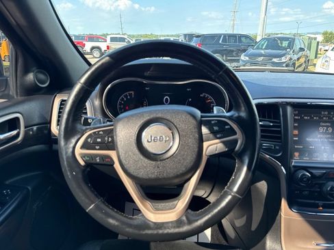 Used 2014 Jeep Grand Cherokee Altitude AWD/4WD image 20