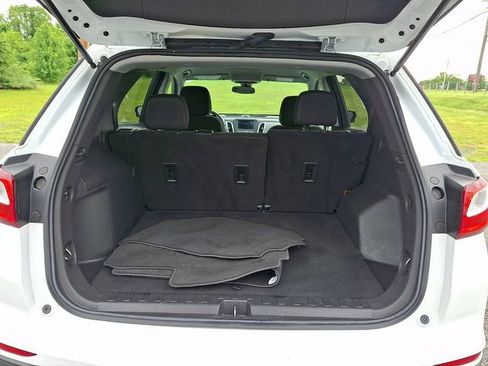 Used 2021 Chevrolet Equinox LS w/ LS Convenience Package FWD image 28
