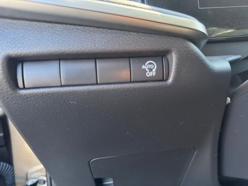 Used 2025 Nissan Kicks S image 21