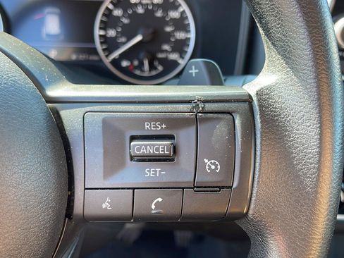 Used 2023 Nissan Rogue S FWD image 21