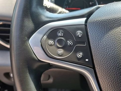 Used 2023 Chevrolet Traverse RS AWD/4WD image 22