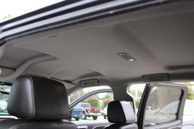 Used 2018 GMC Sierra 1500 SLT AWD/4WD image 32