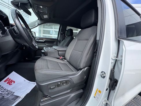 Used 2023 Chevrolet Silverado 1500 LT image 12