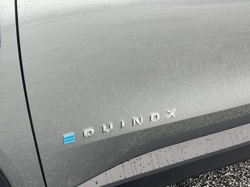 New 2026 Chevrolet Equinox EV LT image 20