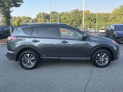 Used 2016 Toyota RAV4 XLE w/ Convenience Package AWD/4WD image 9
