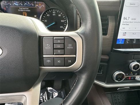 Certified 2022 Ford Expedition Limited image 29