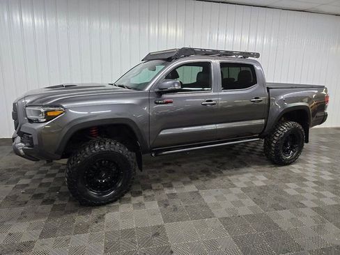Used 2020 Toyota Tacoma TRD Pro image 6