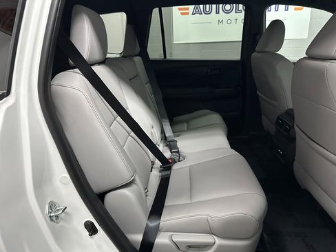 Used 2025 Honda Passport EX-L image 35