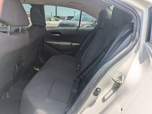 Used 2020 Toyota Corolla LE FWD image 12