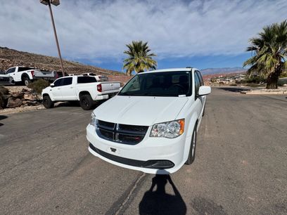 Used 2015 Dodge Grand Caravan SXT w/ Rear Park Assist Package