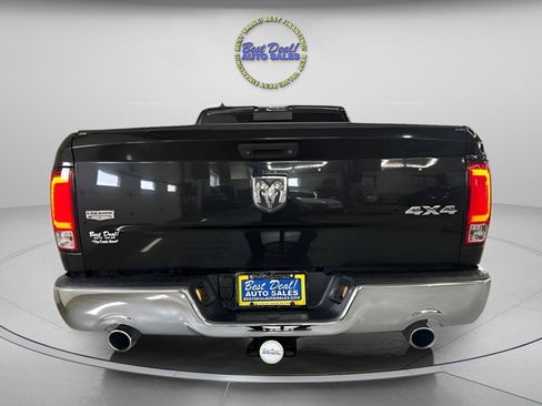 Used 2016 RAM 1500 Laramie w/ Convenience Group AWD/4WD image 4