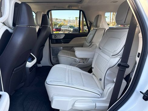 Used 2023 Lincoln Navigator Black Label AWD/4WD image 17