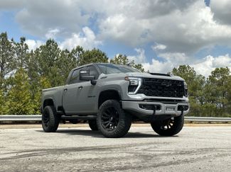 Used 2024 Chevrolet Silverado 2500 ZR2 w/ ZR2 Bison Edition video 2