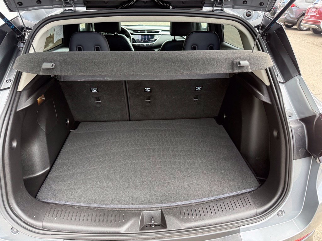 Used 2020 Buick Encore GX Preferred w/ Cold Weather Comfort Package FWD image 8