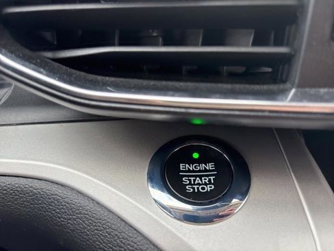 Used 2021 Ford Explorer XLT w/ Equipment Group 202A image 20