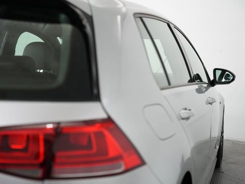 Used 2015 Volkswagen GTI SE FWD image 62