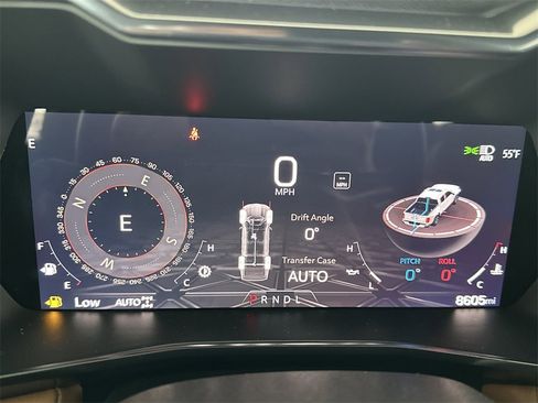 Used 2025 GMC Canyon AT4 image 37