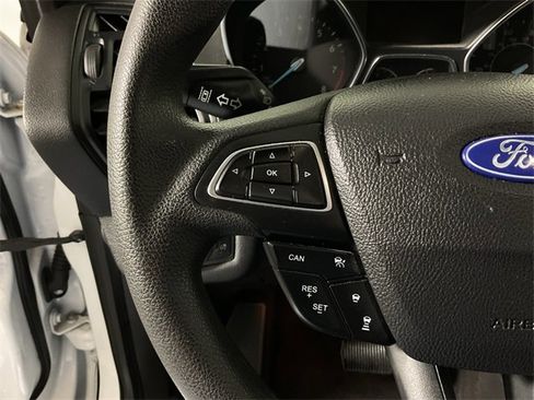 Used 2019 Ford Escape SE image 23