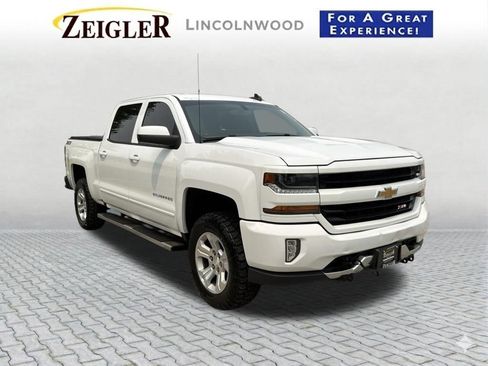Used 2018 Chevrolet Silverado 1500 LT w/ All Star Edition AWD/4WD image 11