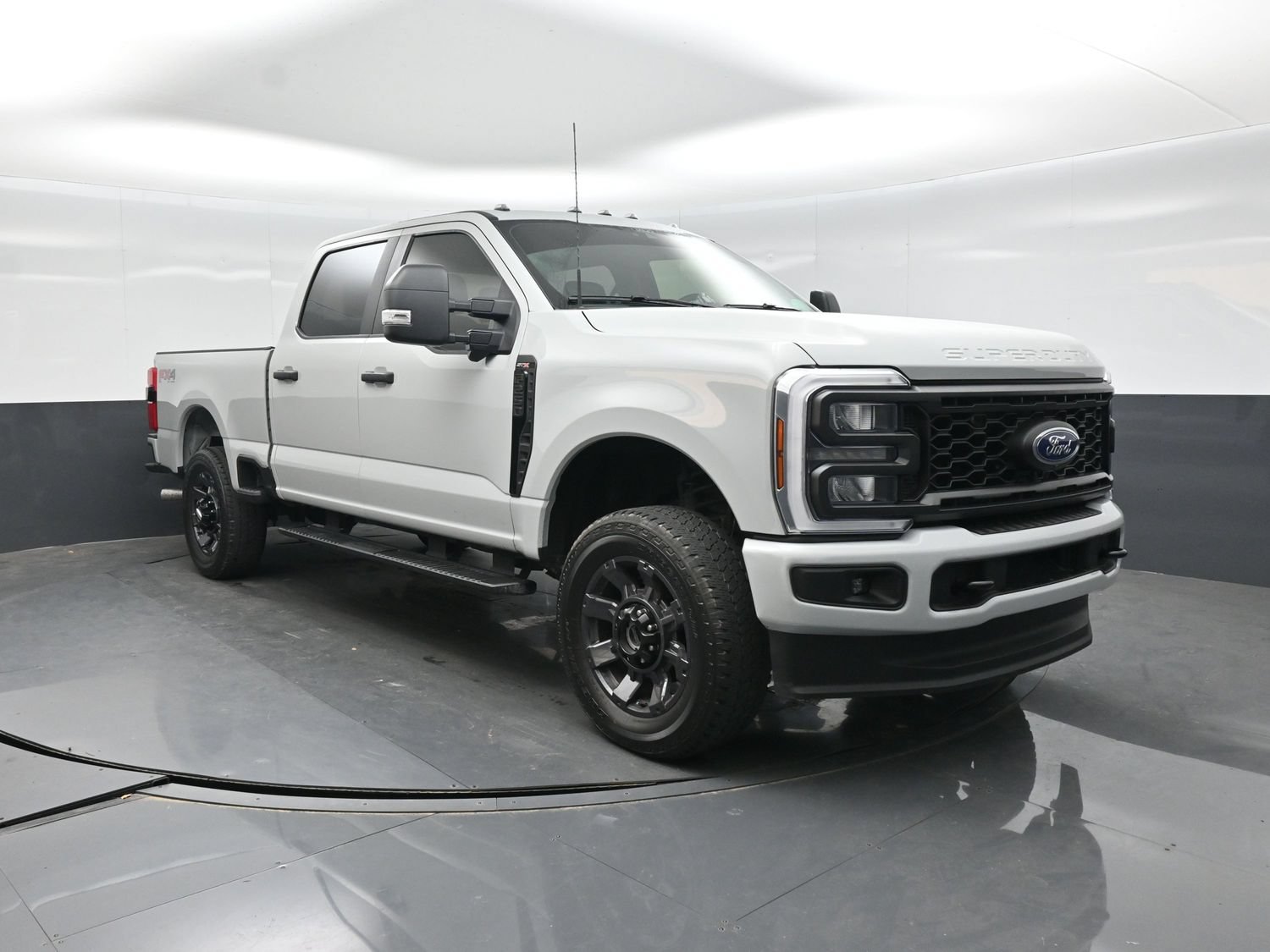 Certified 2025 Ford F250 XL w/ STX Appearance Package AWD/4WD image 17