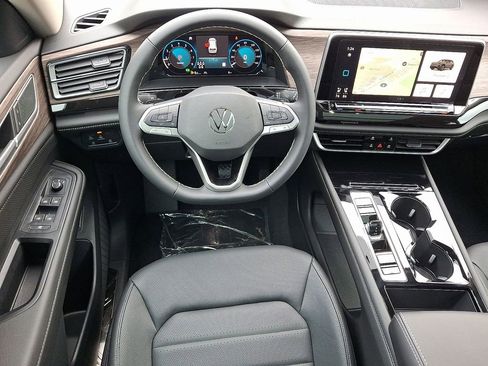 New 2026 Volkswagen Atlas SEL image 7