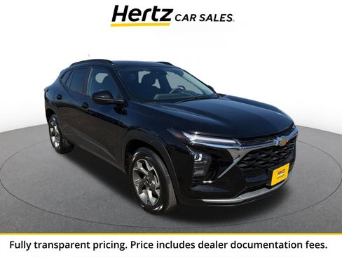 Used 2025 Chevrolet Trax LT FWD image 1