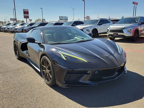 Used 2021 Chevrolet Corvette Stingray w/ Chrome Exterior Badge Package image 6
