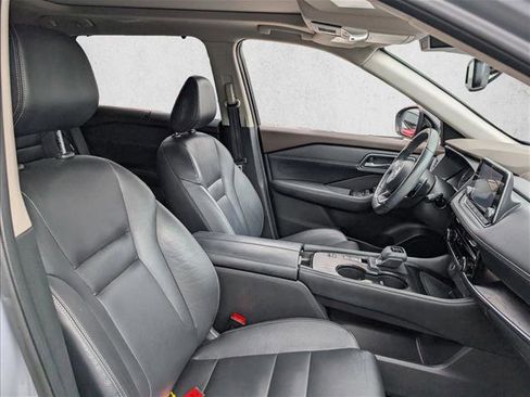 Used 2021 Nissan Rogue SL image 17