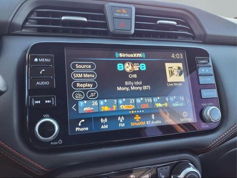 Used 2024 Nissan Versa SR image 5