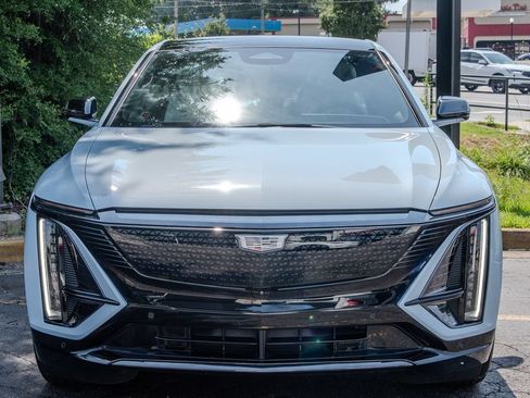 Used 2024 Cadillac Lyriq Sport AWD/4WD image 2