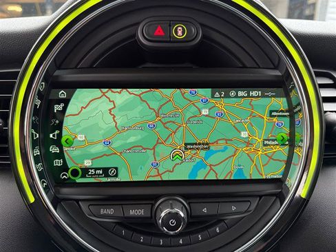 Used 2019 MINI Cooper S w/ Premium Package image 19