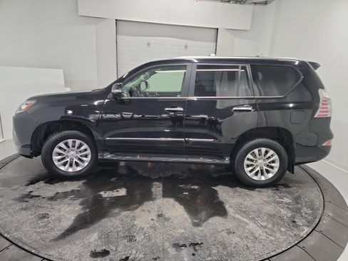 Used 2018 Lexus GX 460 image 4