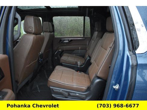 New 2026 Chevrolet Suburban High Country image 28