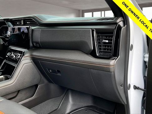 Used 2024 GMC Sierra 1500 AT4 w/ Technology Package image 17
