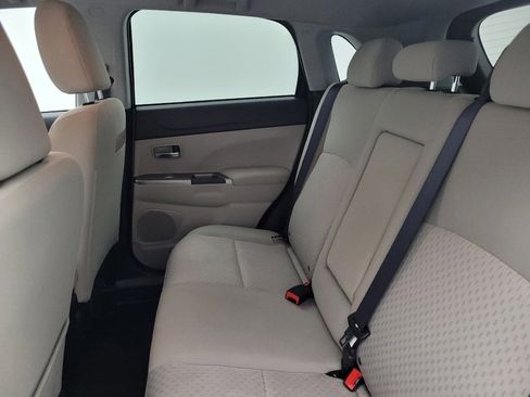 Used 2018 Mitsubishi Outlander Sport ES image 18