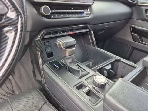 Used 2022 Toyota Tundra Limited image 13