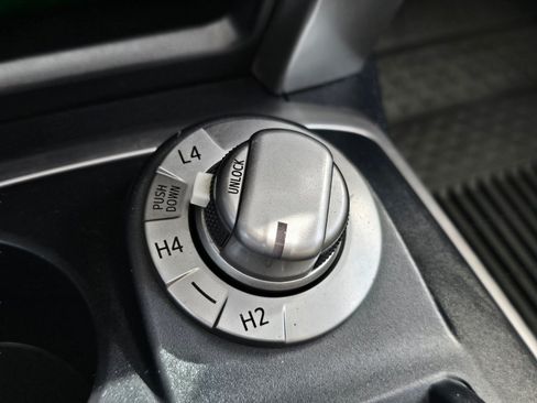 Used 2018 Toyota 4Runner SR5 Premium AWD/4WD image 12