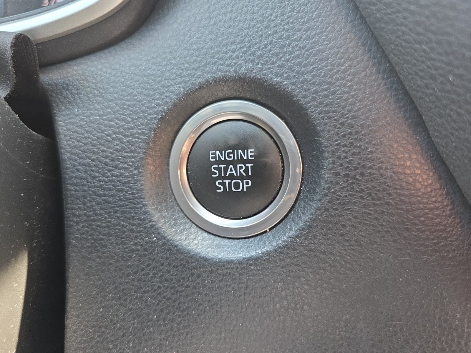Used 2019 Toyota Corolla SE w/ SE Option Package FWD image 9