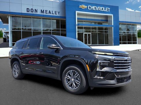 New 2026 Chevrolet Traverse LT w/ Driver Confidence Package FWD image 1