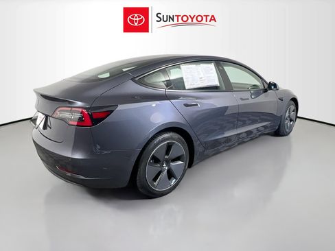 Used 2021 Tesla Model 3 Standard Range RWD image 4