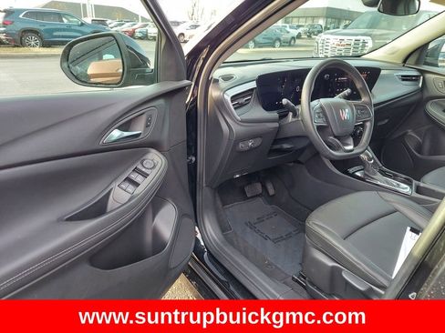 Used 2024 Buick Encore GX Sport Touring image 13