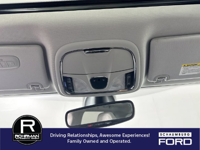 Used 2019 Jeep Cherokee Limited w/ Luxury Group FWD image 11