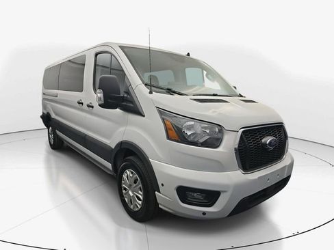 Used 2024 Ford Transit 350 XLT image 2