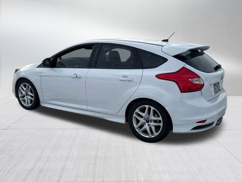 Used 2014 Ford Focus ST w/ Equipment Group 202A image 3
