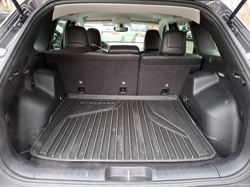 Certified 2020 Jeep Cherokee Trailhawk w/ Cold Weather Group image 30