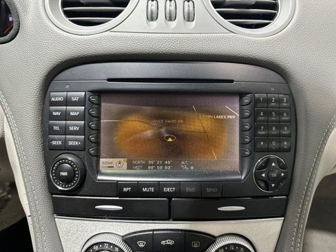 Used 2005 Mercedes-Benz SL 55 AMG image 43