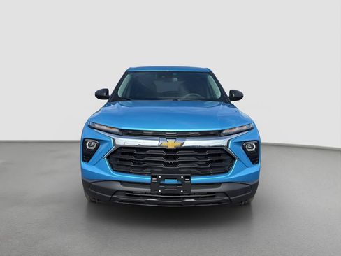 New 2026 Chevrolet TrailBlazer LS w/ LS Convenience Package FWD image 2